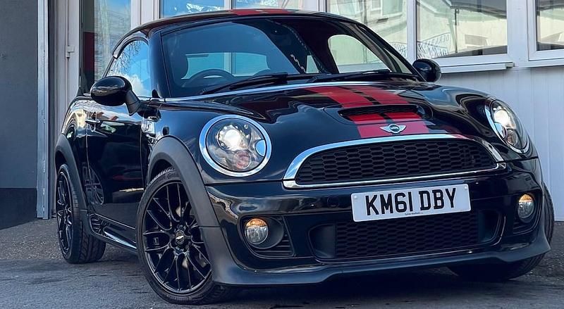 Usado Mini Cooper S Coupé 184 HP (135 kW) 2011 Preto Coupé