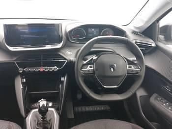 Used Peugeot 208 Style 101 HP (74 kW) 2025 White Hatchback