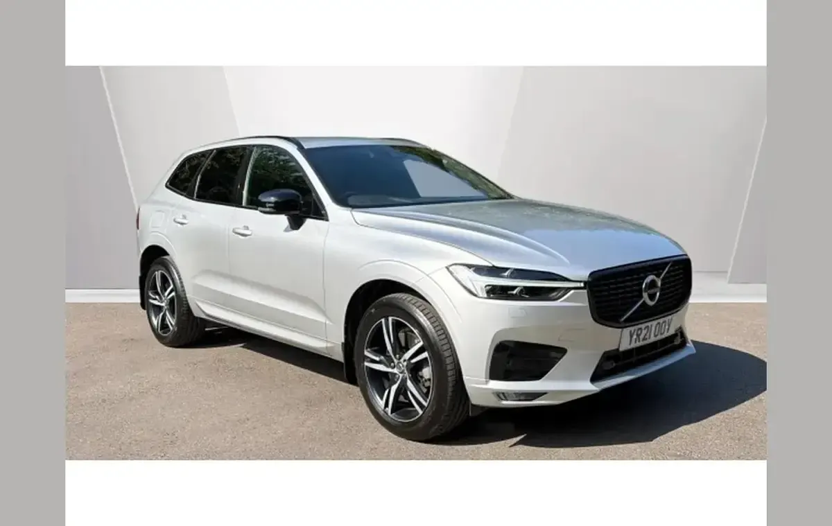 Used Volvo XC60 R-Design 197 HP (144 kW) 2021 SUV