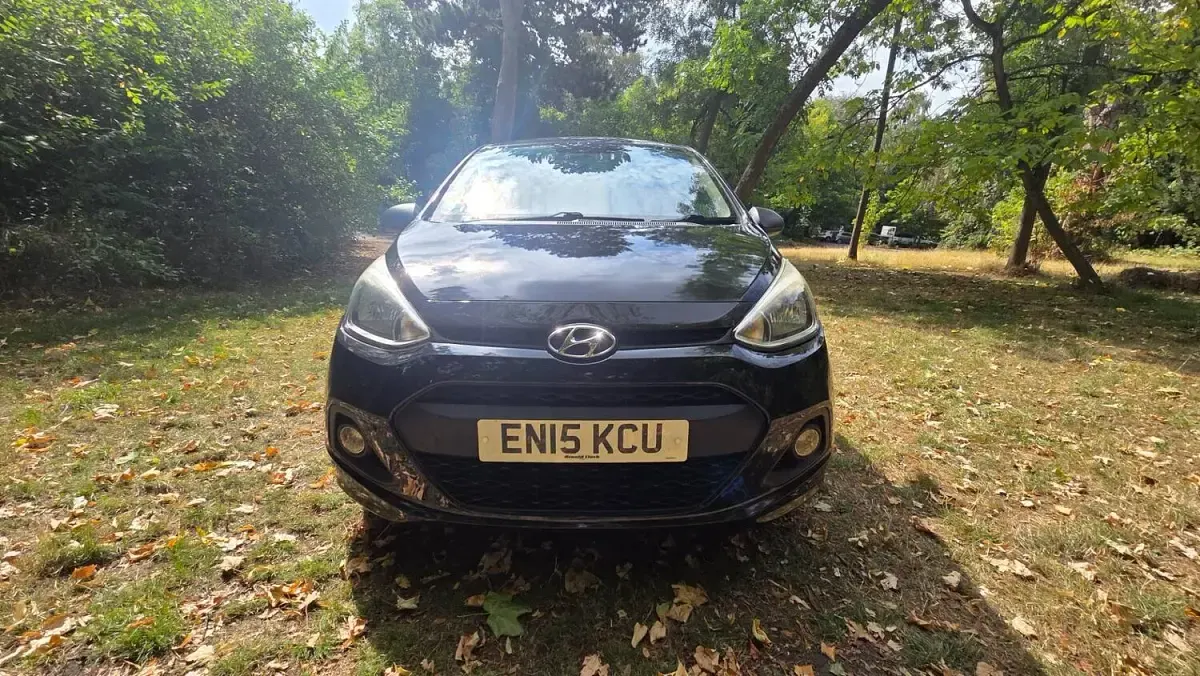 Used Hyundai i10 67 HP (49 kW) 2015 Black Hatchback