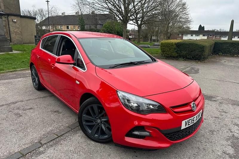 Used Vauxhall Astra 2015 Red Hatchback