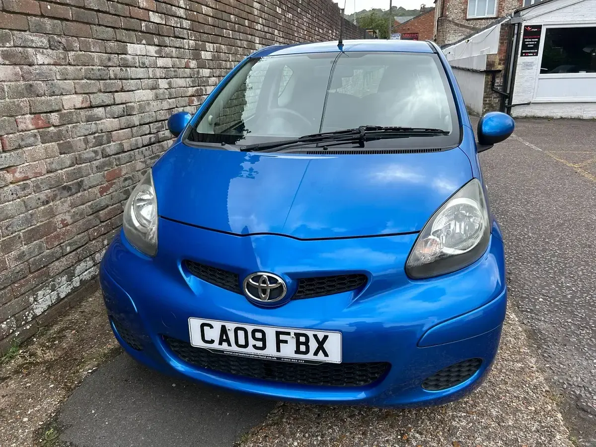 Used Toyota Aygo 2009 Blue Hatchback