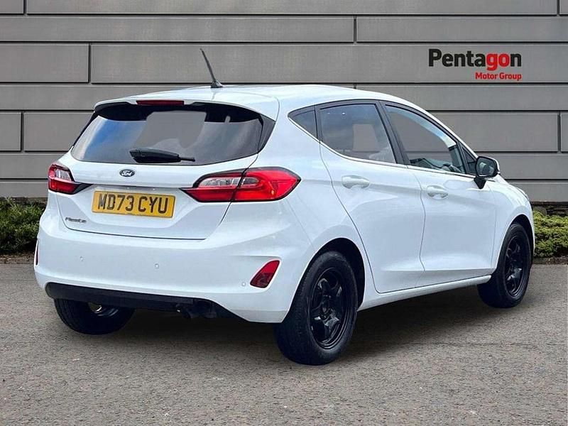 Used Ford Fiesta Titanium 100 HP (73 kW) 2023 White Hatchback
