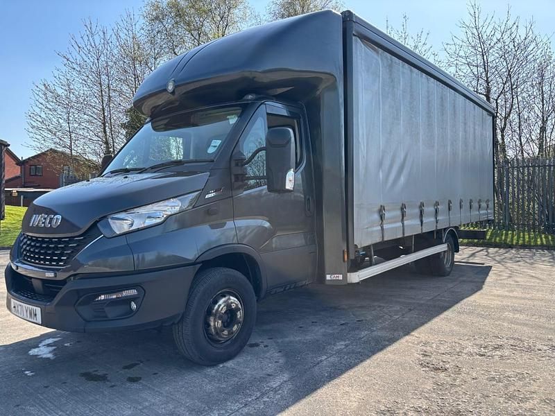 Used Iveco Daily 180 HP (132 kW) 2021 Grey