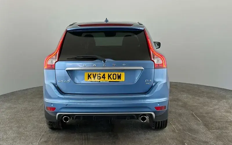 Used Volvo XC60 R-Design 181 HP (133 kW) 2014 Blue SUV