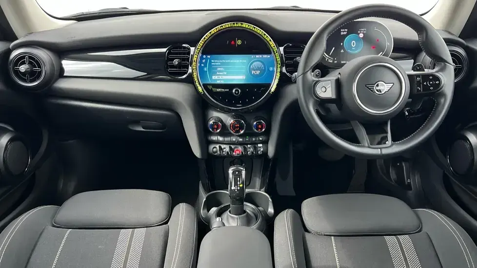 Gebraucht Mini Cooper S Classic 178 PS (130 kW) 2022 Grün Kleinwagen