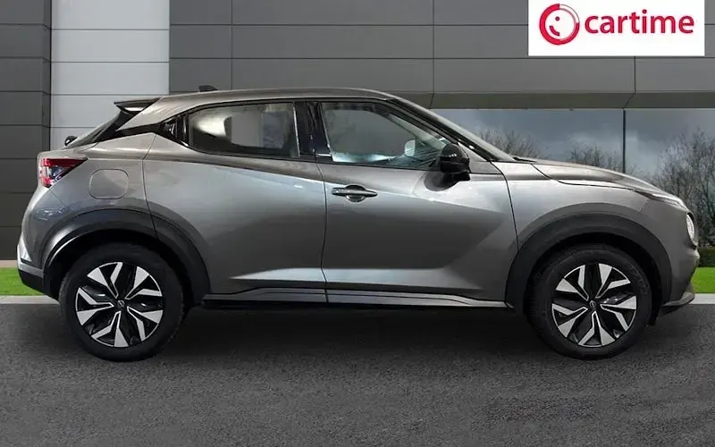 Used Nissan Juke Acenta 117 HP (86 kW) 2023 Grey SUV