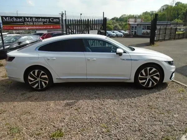Used VW Arteon R-line 190 HP (139 kW) 2018 White Hatchback