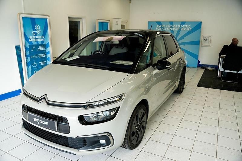 Used Citroën C4 Picasso Flair 148 HP (108 kW) 2017 Brown MPV