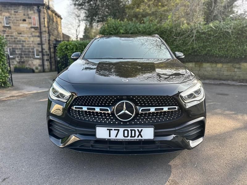 Used Mercedes GLA200 AMG Line Premium 163 HP (119 kW) 2020 Black SUV