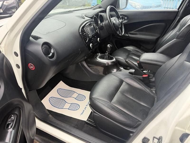 Used Nissan Juke Tekna 2017 White SUV