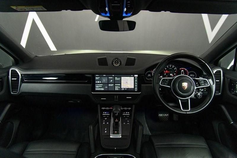 Used Porsche Cayenne 340 HP (250 kW) 2019 Grey SUV