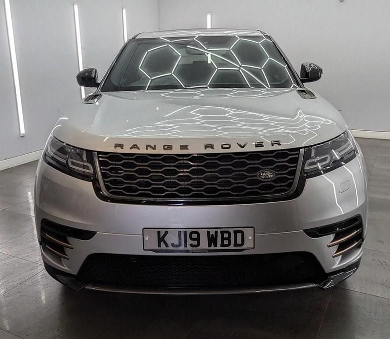 Used Land Rover Range Rover Velar HSE Dynamic 240 HP (176 kW) 2019 Silver SUV