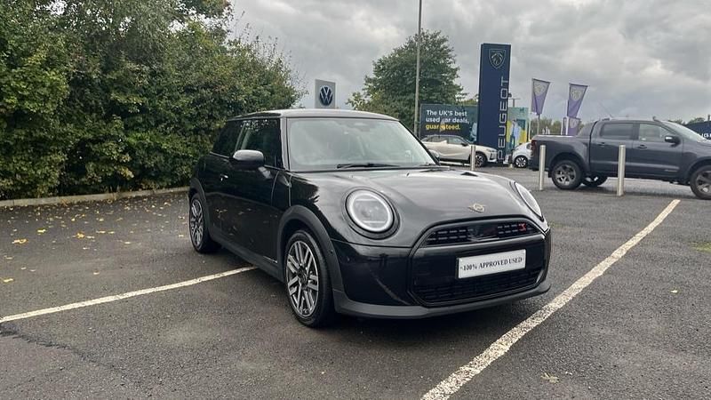 Black Used 2025 Mini Cooper S Hatch Hatchback | £25,995 (Fair price) - Image 1/4
