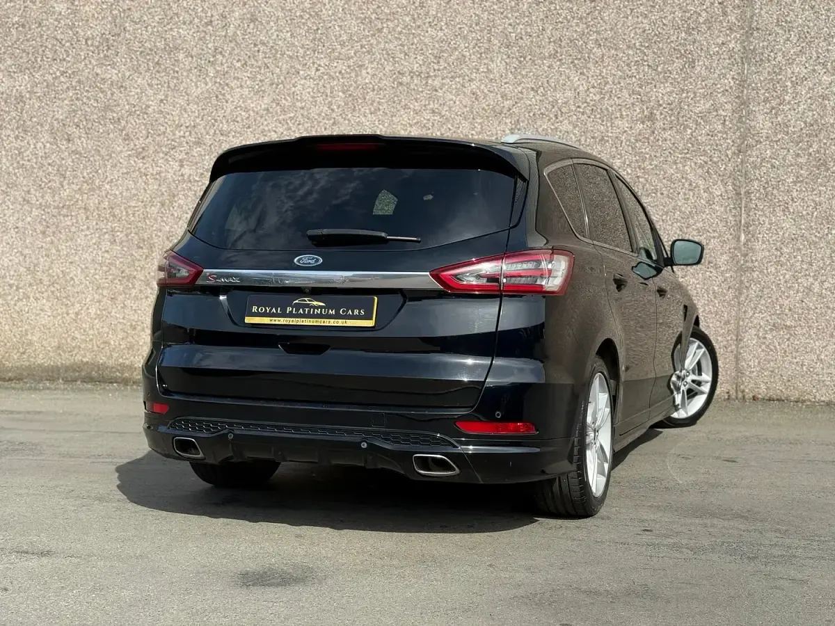 Used Ford S-MAX Sport 180 HP (132 kW) 2017 Black MPV