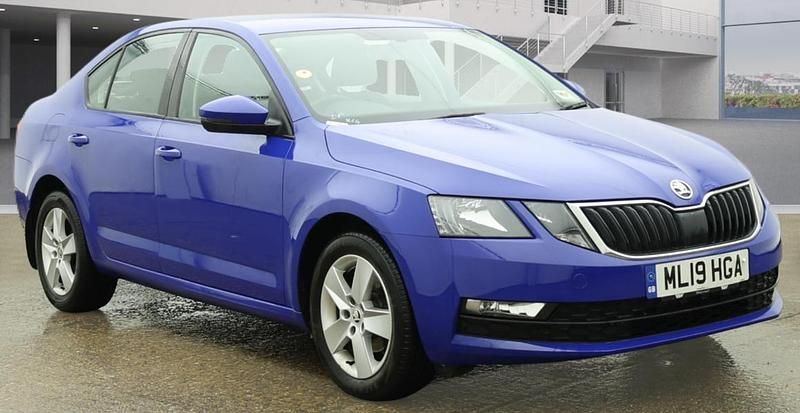 Blue Used 2019 Skoda Octavia SE Hatchback | £12,499 (Fair price) - Image 1/1
