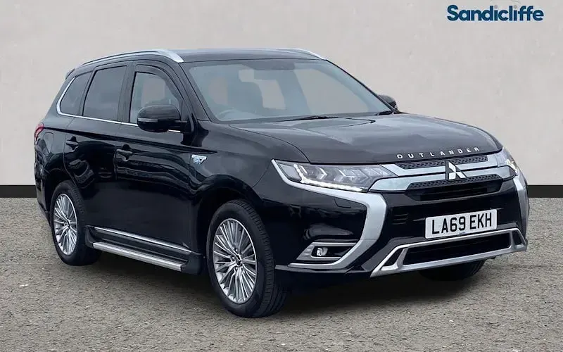Used Mitsubishi Outlander P-HEV 177 HP (130 kW) 2019 SUV