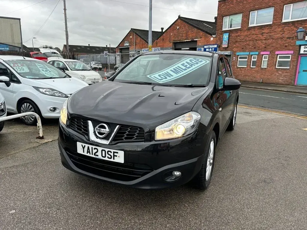Used Nissan Qashqai Acenta 110 HP (80 kW) 2012 Black SUV