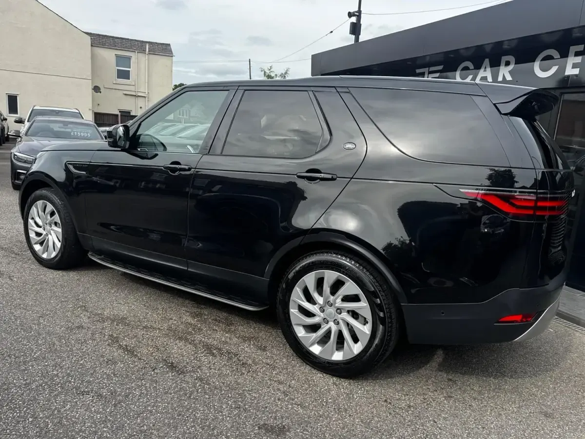 Used Land Rover Discovery 5 S 2022 Black SUV