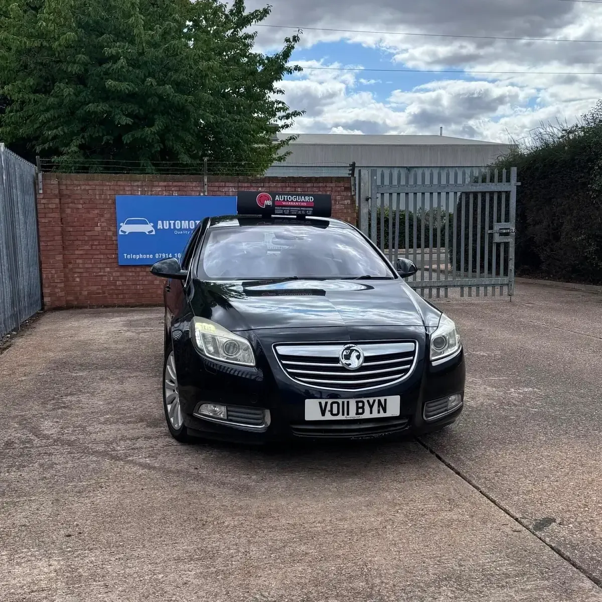 Used Vauxhall Insignia Elite 2011 Black Hatchback