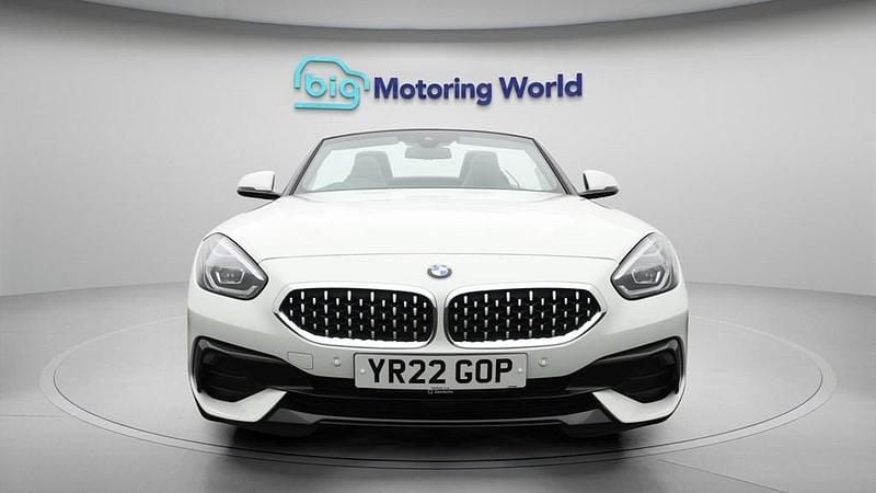 Used BMW Z4 Sport Line 197 HP (144 kW) 2022 White Cabriolet
