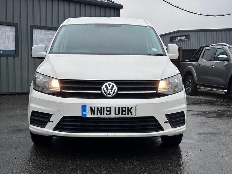 Used VW Caddy Maxi Trendline 102 HP (75 kW) 2019 White MPV