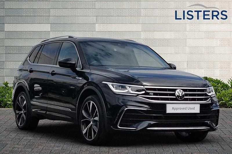 Black Used 2025 VW Tiguan Allspace R-line SUV | £33,990 (Fair price) - Image 1/4