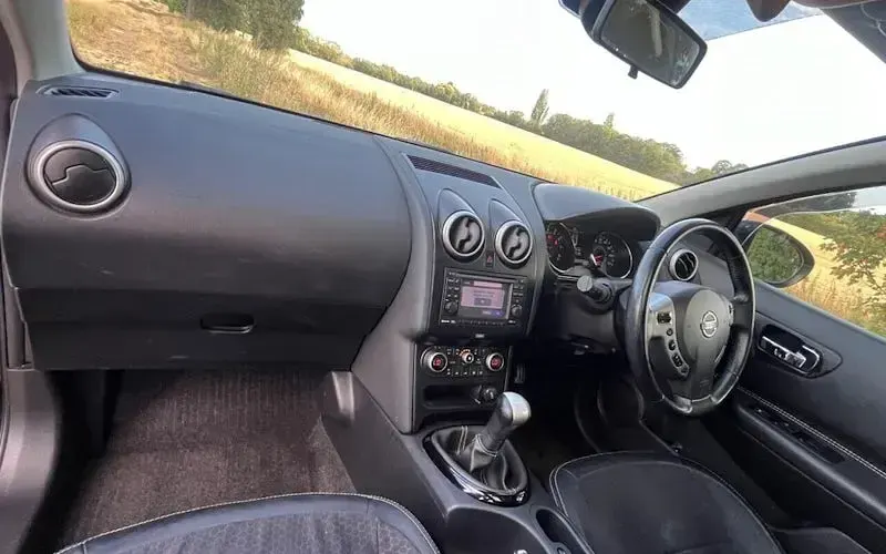 Used Nissan Qashqai 360º 117 HP (86 kW) 2013 Black SUV