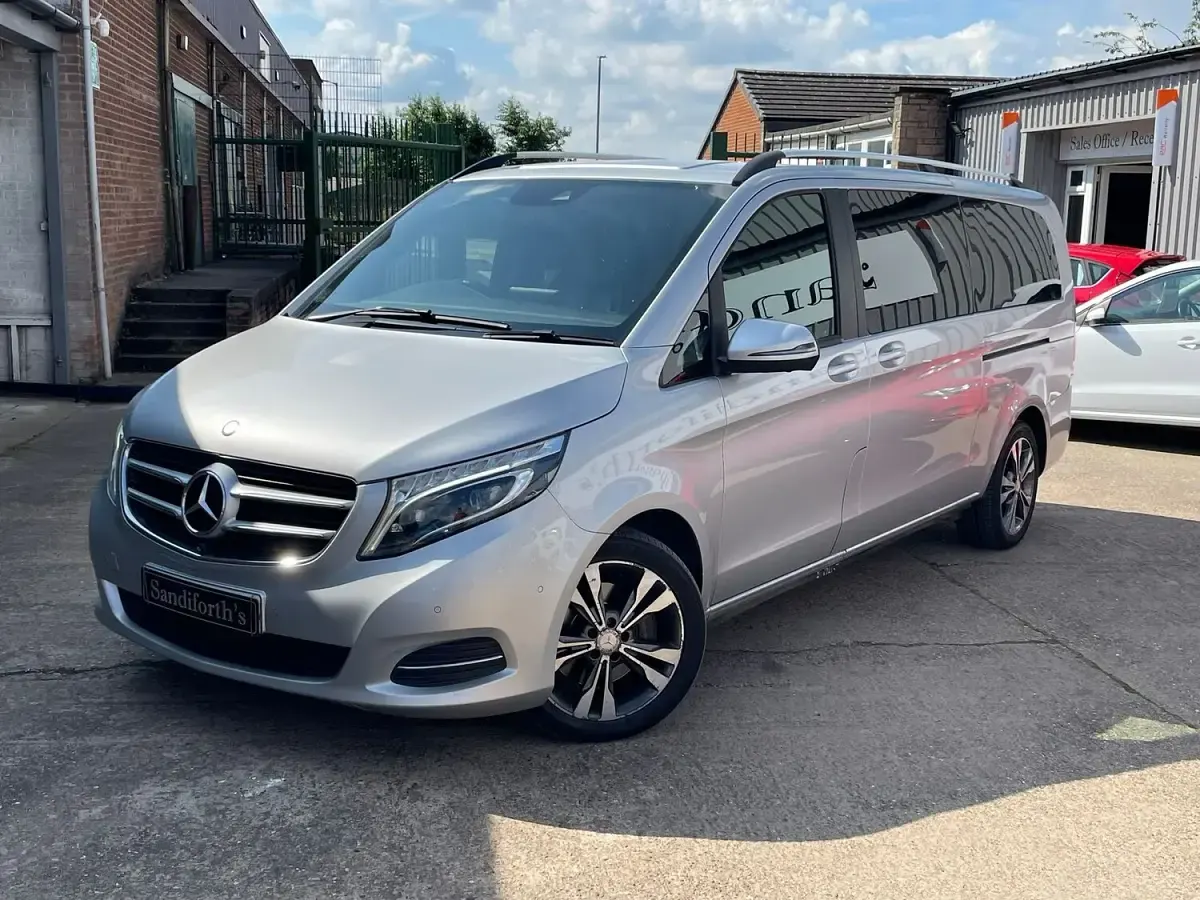 Used Mercedes V250 190 HP (139 kW) 2016 Silver MPV