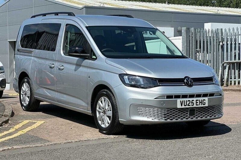 Reflex silver New 2025 VW Caddy Maxi Life MPV | £30,990 (A bit pricey) - Image 1/4