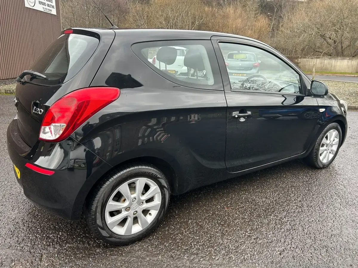 Used Hyundai i20 Active 2014 Black Hatchback