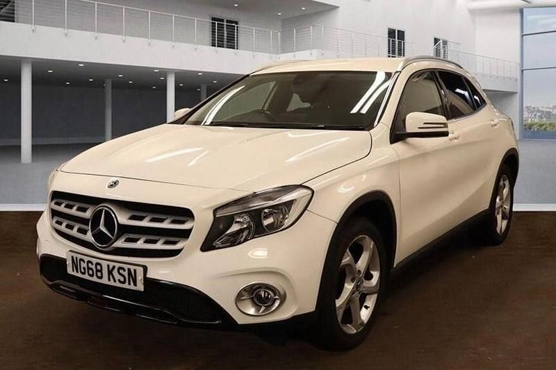 White Used 2019 Mercedes GLA200 SUV | £15,490 (Good price) - Image 1/1