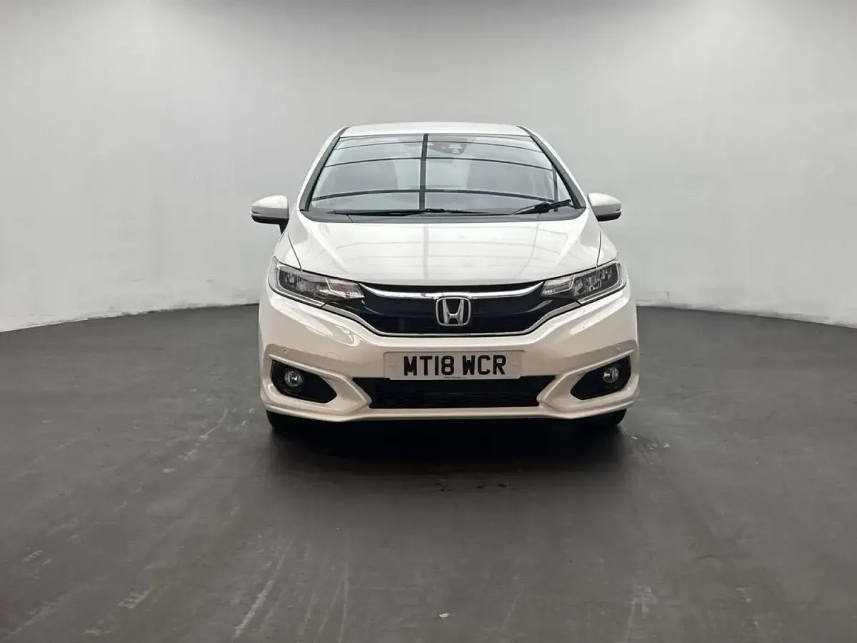 Used Honda Jazz EX 102 HP (75 kW) 2018 White Hatchback