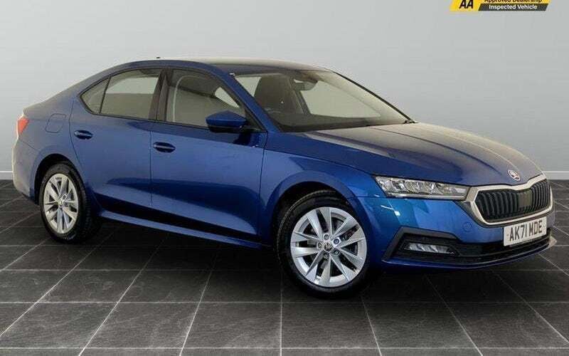 Blue Used 2021 Skoda Octavia SE Technology Hatchback | £12,295 (Good price) - Image 1/2