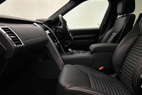 Used Land Rover Discovery 5 SE Dynamic 296 HP (217 kW) 2024 Black SUV