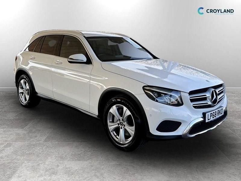 Used Mercedes GLC220 170 HP (125 kW) 2018 White Estate