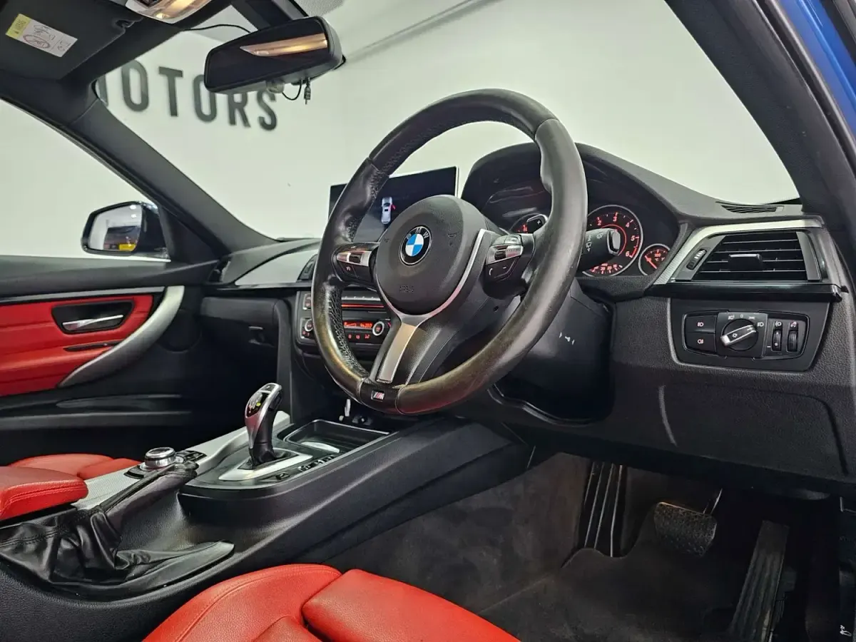 Begagnad BMW 335 M Sport 2015 Blå Sedan