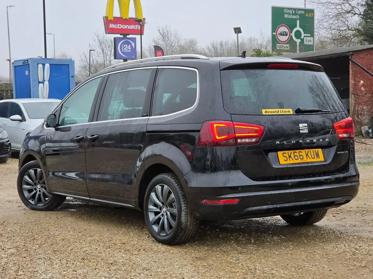 Used Seat Alhambra CONNECT 150 HP (110 kW) 2016 Black MPV