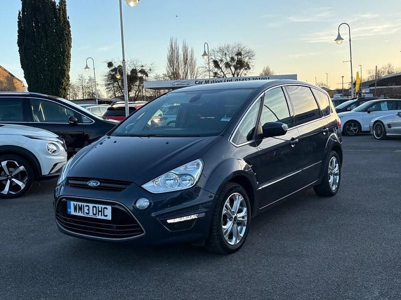 Usado Ford S-MAX Titanium 180 HP (132 kW) 2013 Castanho Monovolume