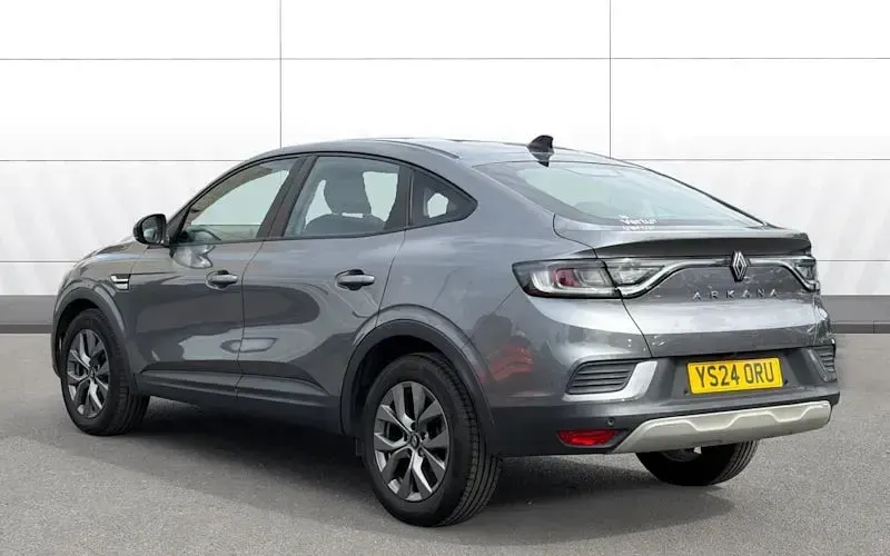 Used Renault Arkana Evolution 143 HP (105 kW) 2024 Grey SUV