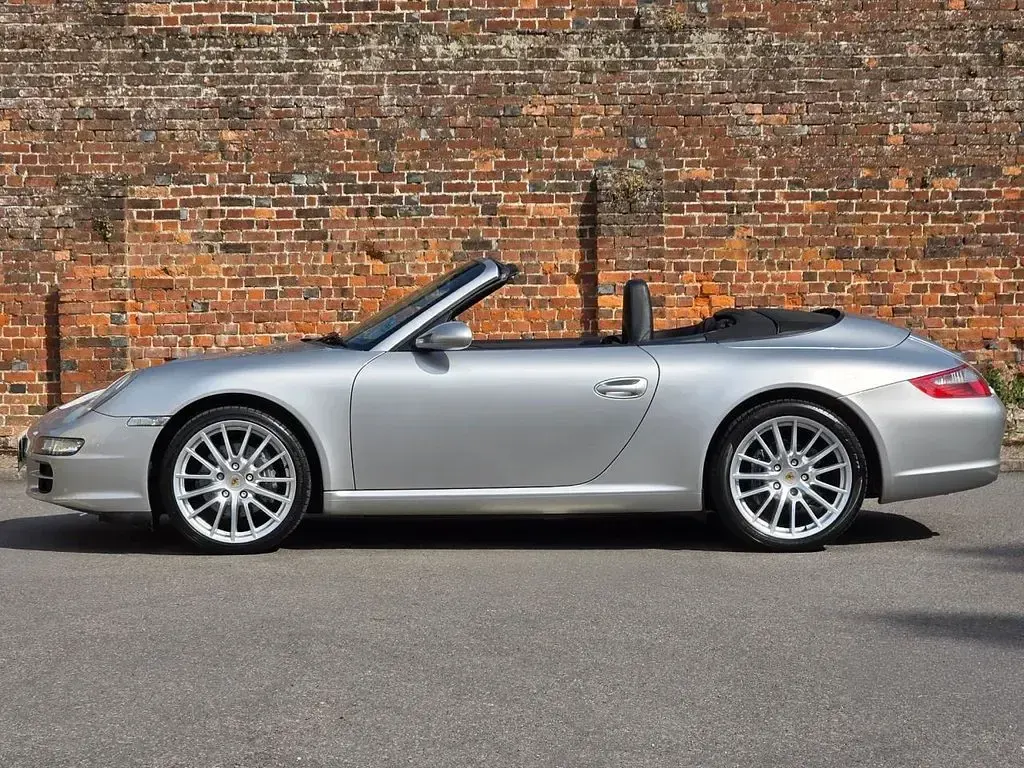 Used Porsche 911 Carrera Cabriolet 325 HP (239 kW) 2006 Silver Cabriolet