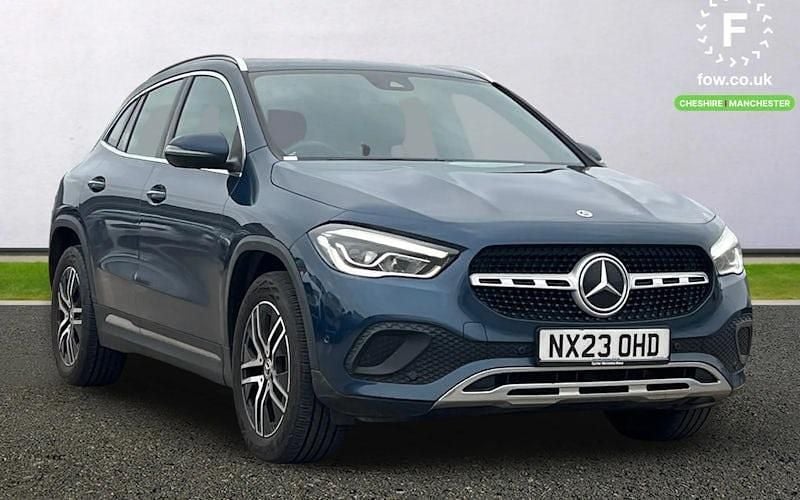 Used Mercedes GLA200 Executive 163 HP (119 kW) 2022 Blue SUV