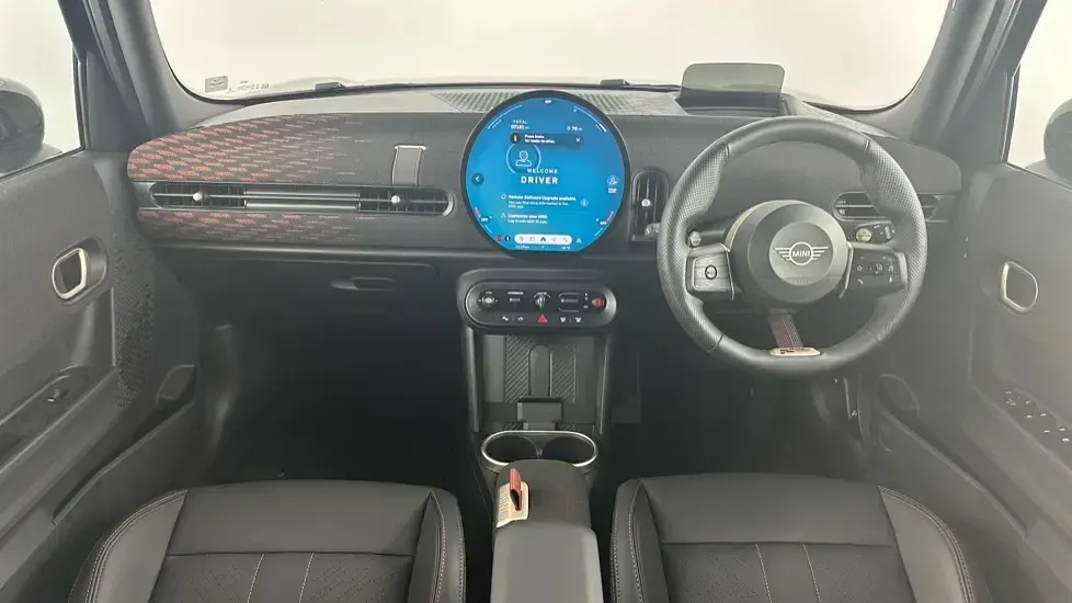 Used Mini Cooper Hatch 154 HP (113 kW) 2024 Black Hatchback