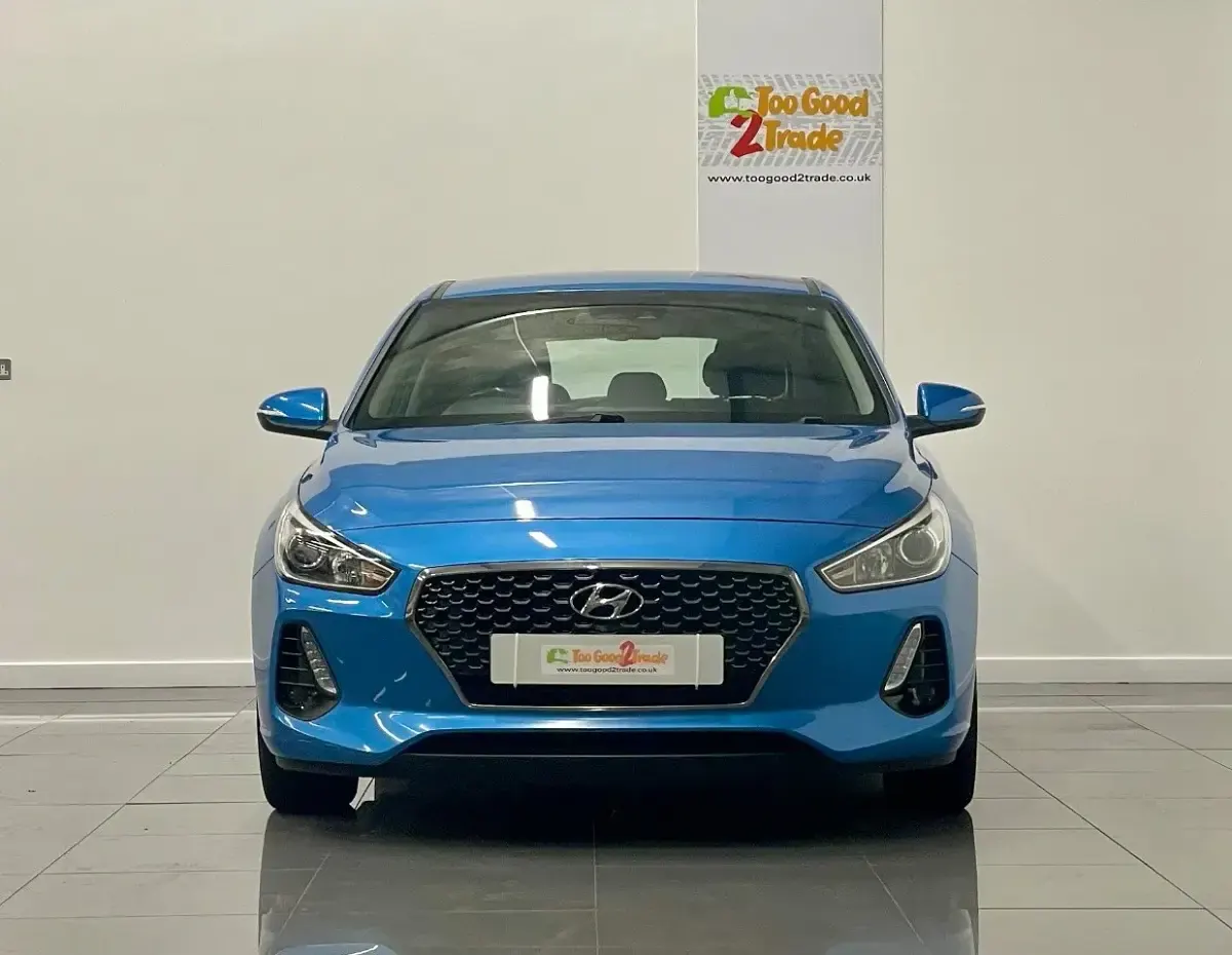Used Hyundai i30 SE 120 HP (88 kW) 2017 Blue Hatchback