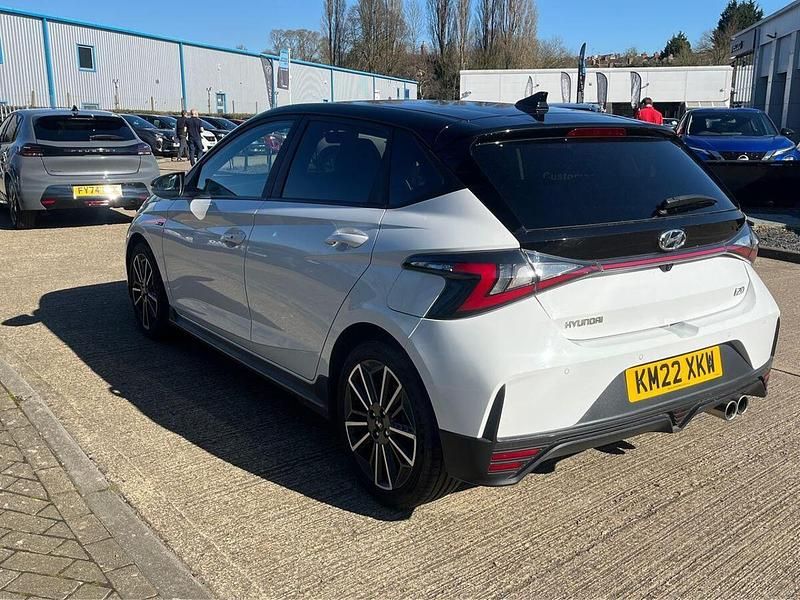 Used Hyundai i20 N Line 118 HP (86 kW) 2022 White Hatchback