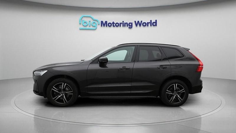 Used Volvo XC60 Plus 197 HP (144 kW) 2022 Grey SUV