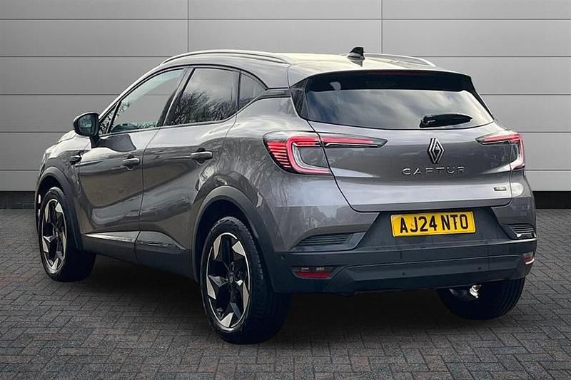 Used Renault Captur Techno 143 HP (105 kW) 2024 Ceramic grey SUV