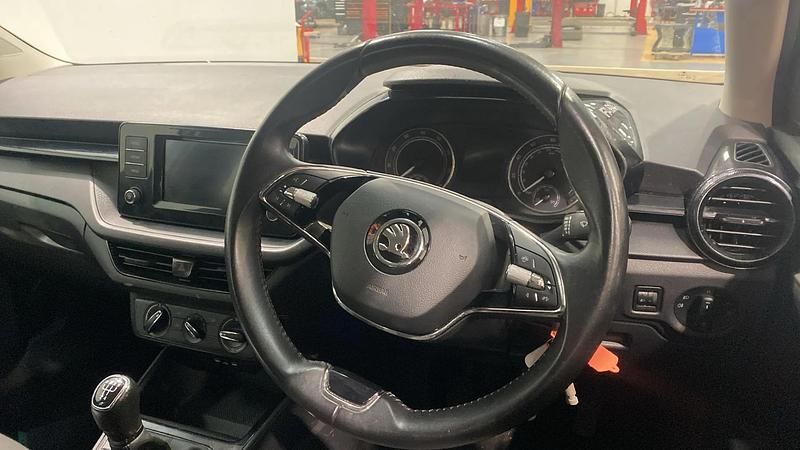 Used Skoda Fabia Comfort 80 HP (58 kW) 2022 Silver Hatchback