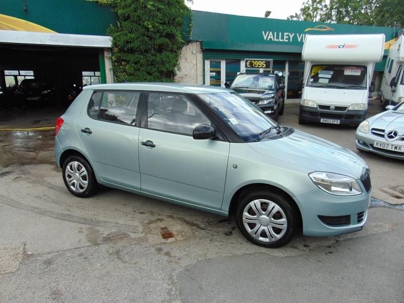 Green Used 2011 Skoda Fabia Hatchback | £4,695 (Good price) - Image 1/4