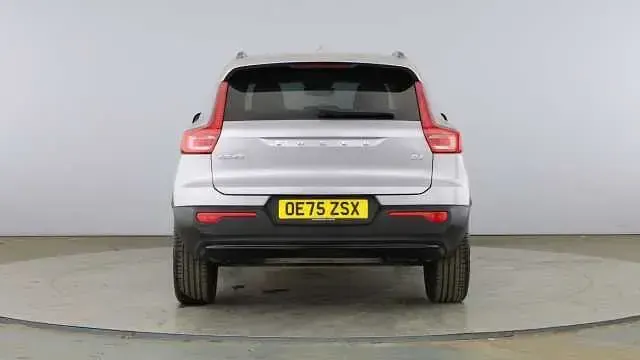 Used Volvo XC40 Ultra 194 HP (142 kW) 2025 Silver SUV
